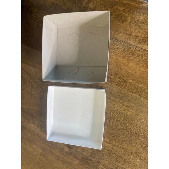 Pack of 5 - Deluxe Gift Boxes - 6 x 6 x 3", White HI-WALL - Picture 5 of 7